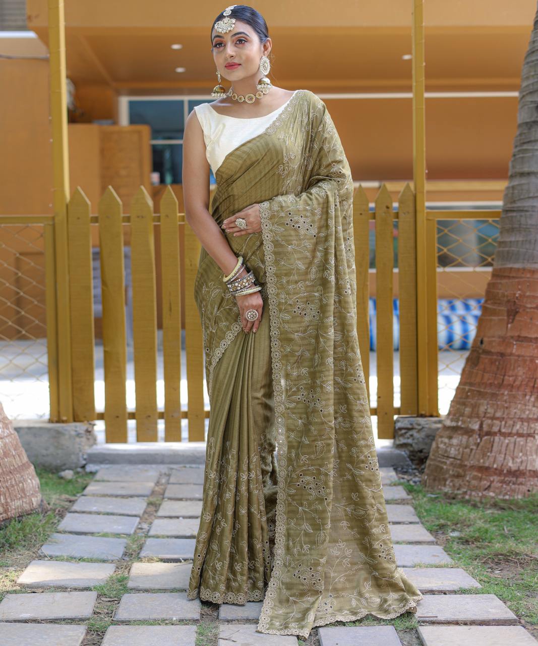 Women's Royal Prussian Blue Georgette Saree with Intricate Silver Thread & Mirror Work Embroidery – Perfect for Festive & Wedding Celebrations - Image 12